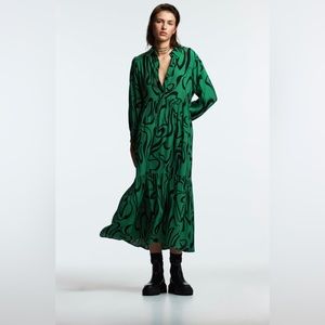 Zara blogger fav green & black midi dress